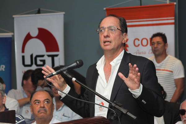 "Movimento sindical vai ajudar a deter o fascismo no Brasil", diz Patah da UGT